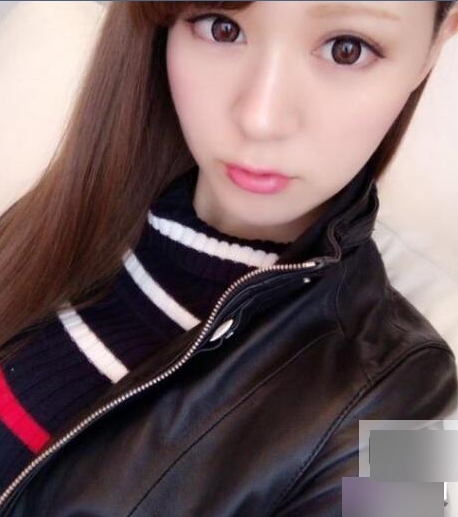 岛国女演员《立花瑠莉》的牛仔裤破洞系列