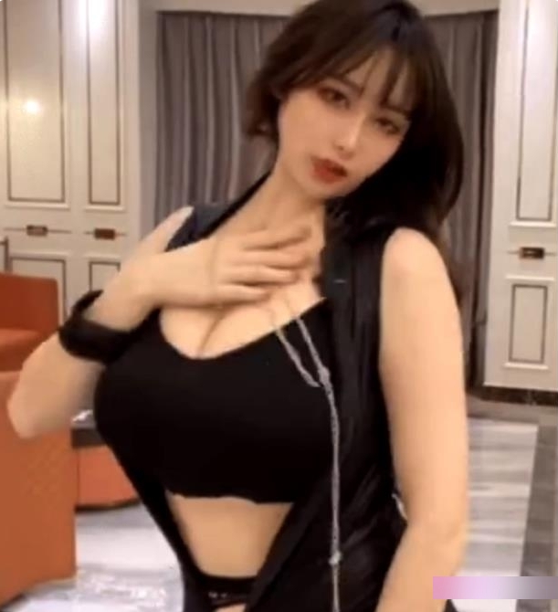 斗鱼极品颜值炮架《小九》主播自拍