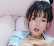 PR社超人气清纯可爱软妹子（软软小湿妹）私拍合集