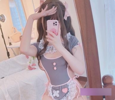微密圈软萌少女（小蔡头喵喵）cosplay可爱女仆，颜值超能打【1V，1.4G+】