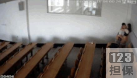监控泄露学生情侣户外情感交流作品