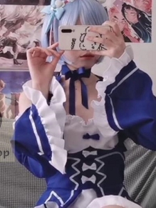 《韵韵COSER作品合集：让你沉醉在COSPLAY的魅力世界中》