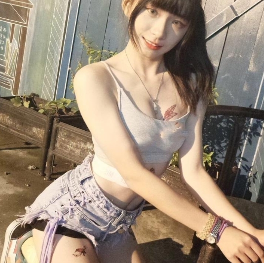 MiuMyoung-ThePopularTrendsetteronDouyin