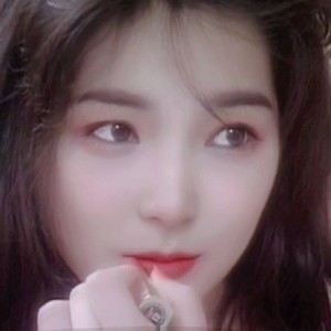 荤币：精美荤币装饰品回波：迷人回波墙纸血糙：血糙面膜，焕发肌肤活力画面：高清画面智能电视大佬：潮流大佬男士运动鞋名字：个性名字定制项链天花板：创意天花板灯，照亮您的家居生活