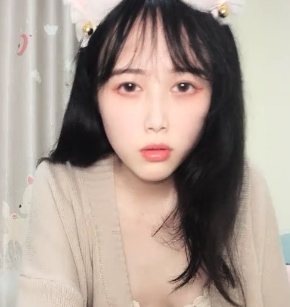 清纯系嫩妹小小卡哇伊兔耳朵内裤