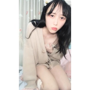 清纯系嫩妹小小卡哇伊兔耳朵内裤