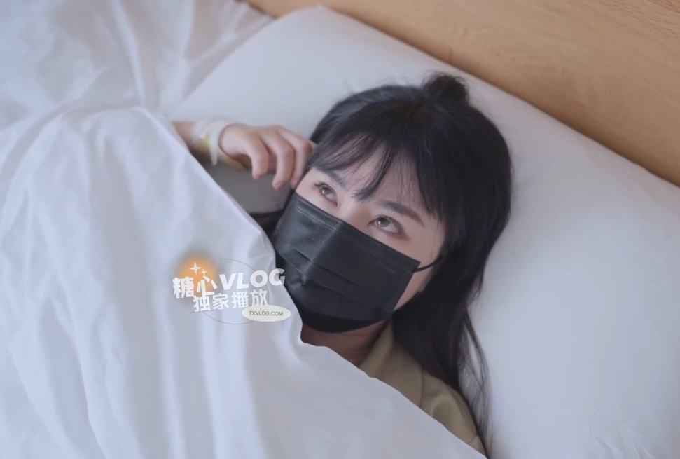 限时抢购高清合集！网红娜娜nana_taipei白嫩女神的服装丝袜美腿，20v+26.93G，立即下载！