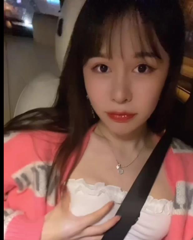 TS系列-张思妮店里的肤白貌美商品