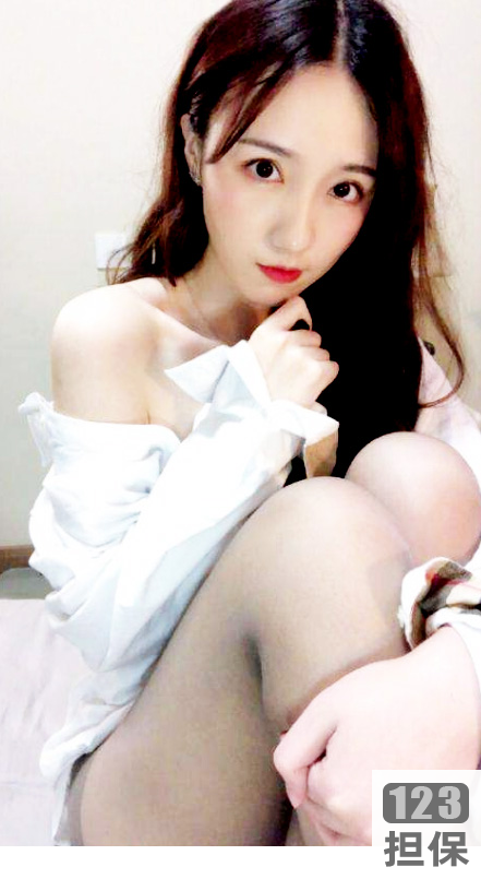 斗鱼网红主播贝拉私人定制视频