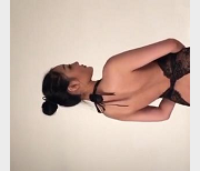 长腿艾瑞斯自拍第二部，时长20分钟，5.3G，捆B系列，小伙伴们快来下载观看！