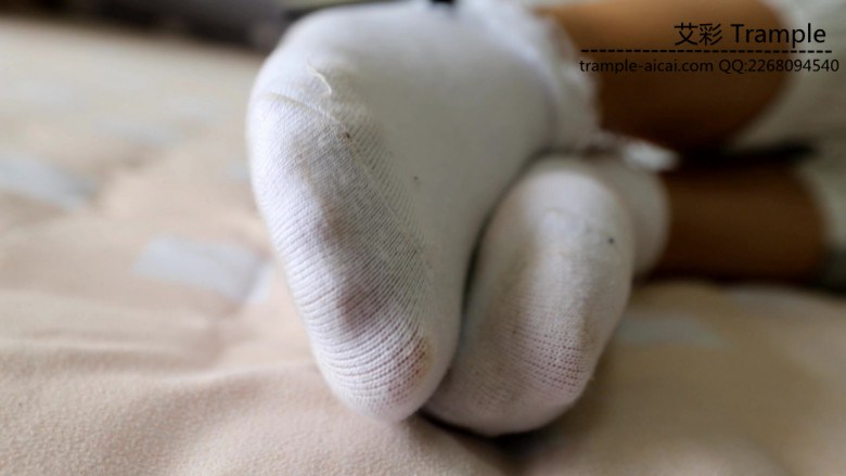 超级女M学姐夏天雪地靴续高清视频20分钟877MB