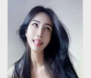 【反差】00年高颜值颠婆反差御姐-anna【6v-1G】