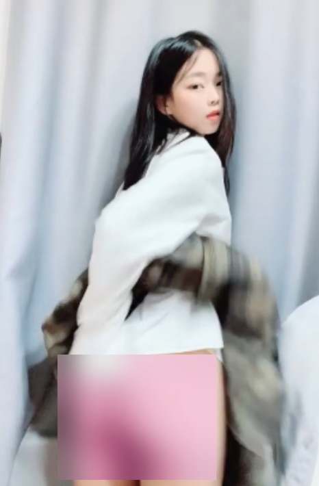 校园美食探店：31v28g夹心糖饼