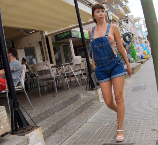 NaughtyLada：风格成熟女人的欧美大神，性感透视装展示合集