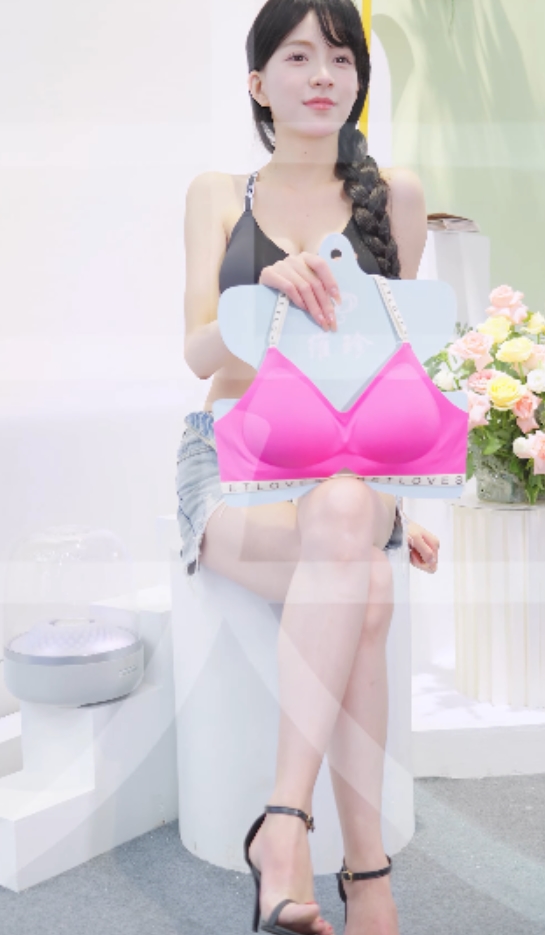 国热裤衣秀自整理搬运百度盘链接，15个视频总大小4.7G