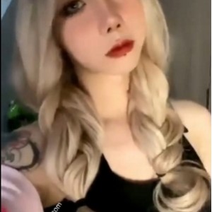 TS知名推特粉丝福利合集：含4视频、1208P画质、2.23G文件大小