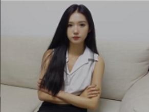 男生报复女老师的顶级模特老虎菜成绩差