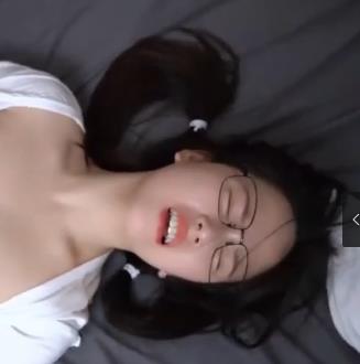 神秘女主情深自拍3V-1.1G，短片爆火大佬曝光会所记