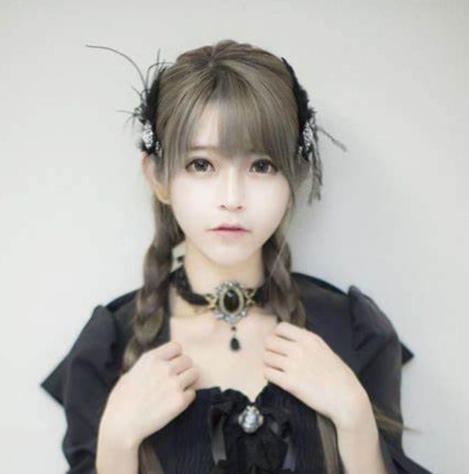 橙橙小妹子深夜室外合集：108G视频尽显女神风采