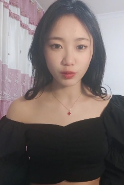 [转载搬运]半糖主播顶点大合集[52V+38.8G][百度盘]-旅行美女的真实生存状态