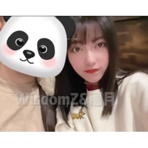 酒月露脸高颜值大球女神21V-1.3G自拍短视频图集，小狗车灯那地方WisdomZ发作品下载观看