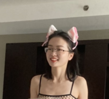 反差婊刘璐金主爸爸互动视频美照曝光0.35G