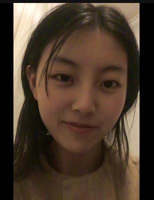 天堂4用嘴合集：1100位女主自拍视频，颜值在贤娆4.5G下载观看