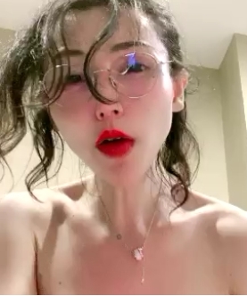 自娱自乐御姐表演：三小时暴力表演惊艳粉丝