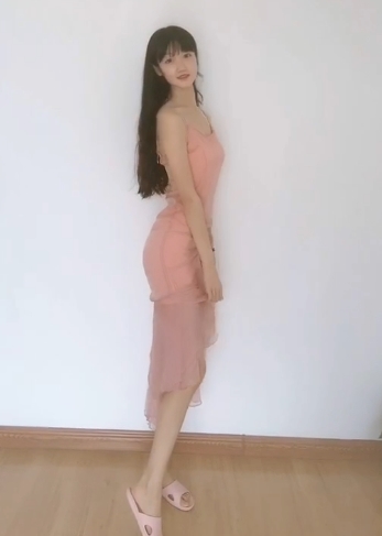 萌妹快手网络直播：63万粉丝见证未成年主播狂野舞蹈！