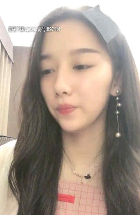 斗鱼人气美女主播（星luck）合集，精彩直播尽收眼底