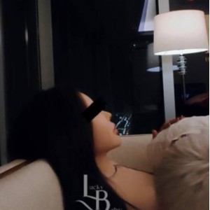 妻子LuckyQL77744.2g合集：百度、ED2K热议，7月新增精彩视频