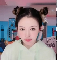 霸王兽双面直播+私拍金主视角70v+10.17g视频百度盘资源