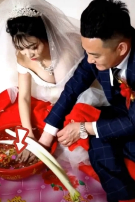 快手小姐姐小芳合集：9.1-9.10期间18-28季v视频，总计18.6G，百度云下载