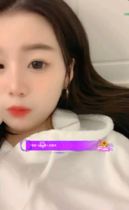 美爆童颜大罩杯！可可baby嫩的B让人舔！原创录制，4小时20分超清画质MP4，3.53G文件大小，声音清晰！