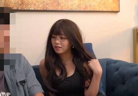 糖心特辑！工作狂女主管的迷人气质和完美身材，时长37分钟，让你心动不已