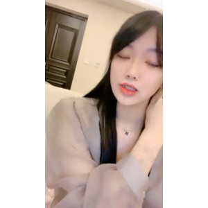 “一字马热舞，诺宝无敌542g合集，最新72v惊艳上贤妗”