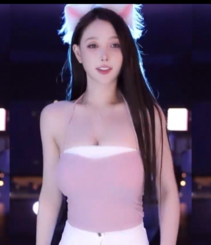 斗鱼舞姿绝美！米娜minana六月热舞52v视频合集10.6g，百度盘转载