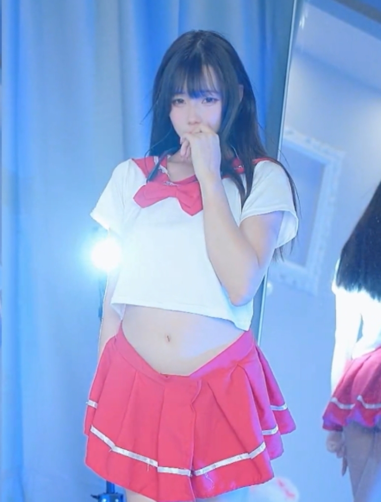 你带来了一份兔娘早期热舞合集，视频大小为5V+4G。