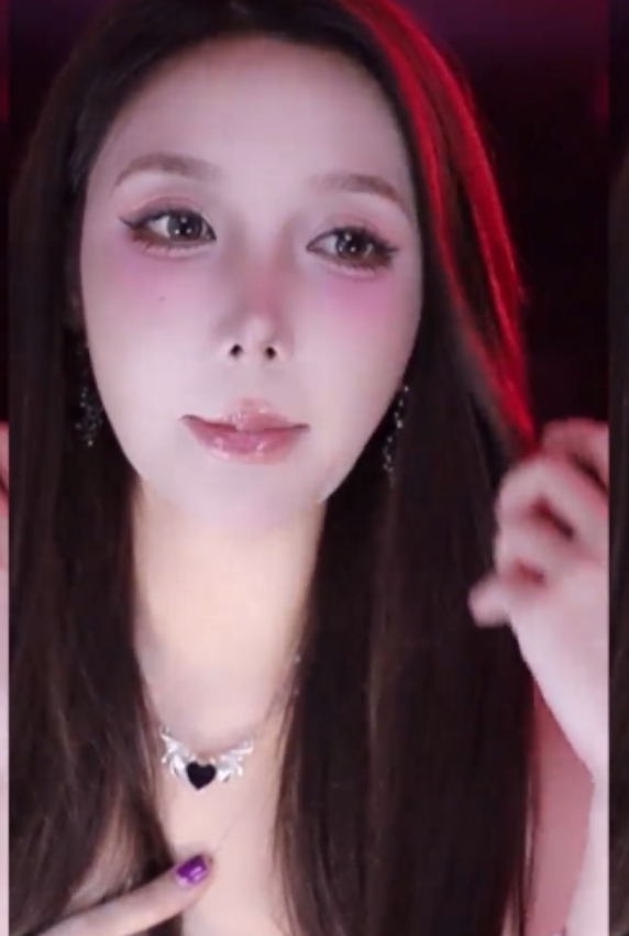 米娜斗鱼女主播十一月热舞小合集，共10个版本，总4.6G，百度盘分享，舞姿优美魅力十足