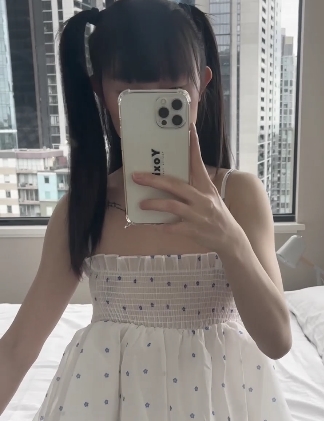 舞蹈女主播自制一字马舞蹈生合集，30个视频共5.6G，百度盘下载，exe改后缀为rar