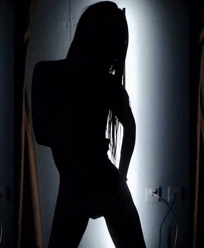 虎牙热舞节目《火焰春江11v2.5g》精彩上线，粉丝疯狂收藏！