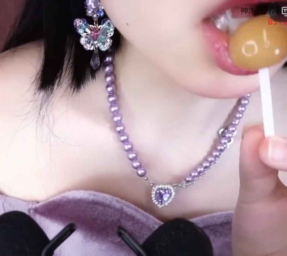 小羊喵神秘物品曝光！73v30.4g视频火爆收藏