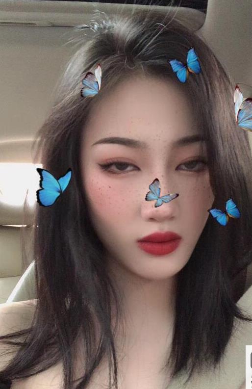 推特女神董柒柒反差风格视频合集，2.6G资源尽收眼底