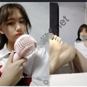 可爱小虎牙软萌妹子可乐直播精彩合集30个视频总计11.8G让你领略她的魅力与争议