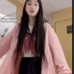 鲍吐泡泡，颜值身材在线，快来约粉吧！