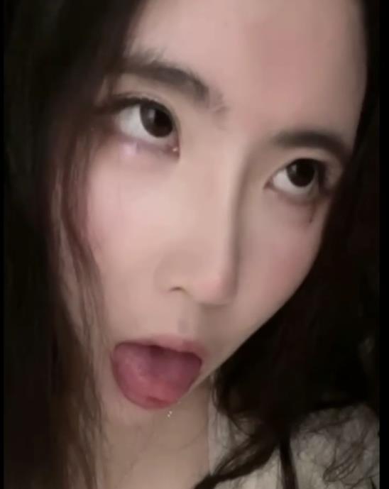 来看看这部小刘亦菲草莓老师666大门槛福利[2V1G]吧！绝对让你大饱眼福，不容错过！