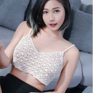 靓女米欧长腿魅力视频合集18个精彩片段，尽在收藏48！