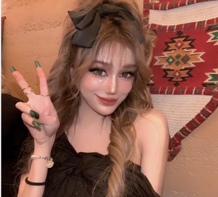 混血抖音网红TS贝拉最新私拍福利115V2.1G，互动教育小御姐