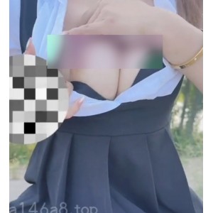 转载百度盘户外互动妹妹第一次合集1V289M，解压密码蕾丝蝴蝶结
