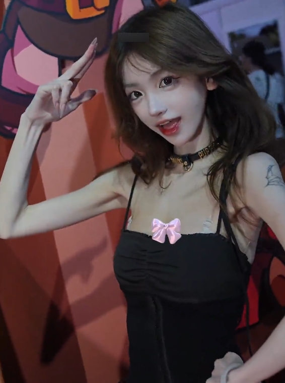 转载抖音网红COS合集藤原yuki最新视频230V968M，百度盘解压指南